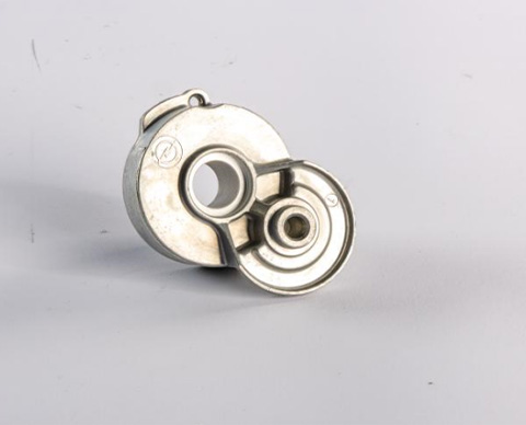 在裝配時(shí)，張緊器鋁壓鑄件與周邊部件如何匹配？